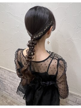 シュリット(schritt) 艶々 タイトローポニーアレンジ ヘアセット エジリ