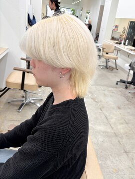 ニュート(Neut ) ホワイトブロンド/メンズハイトーンカラー/ブリーチ抜きっぱなし