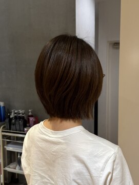 ゼル 大和八木(ZELE) ショートボブ