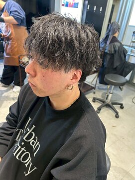 メンズサロン キング 高槻店(Men’s salon K!ng) 波巻きツイストスパイラルパーマ/フェザーパーマ/眉毛/メンズ