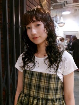 トレンチ(TRENCH)の写真/【レイヤーカット特化】TRENCHこだわりのケアパーマ◎レイヤーカット×パーマで垢ぬけるstyleをご提案☆