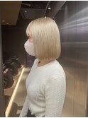 ココアベージュ/小顔/ボブ/ヘイリーボブ/抜きっぱなしブロンド