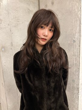 ロングレイヤー透明感ブラウンカラー