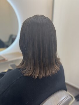 ヘーゼルベージュ×切りっぱなし外ハネボブ♪