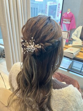 スリーランド(THREELAND) お呼ばれヘアアレンジ