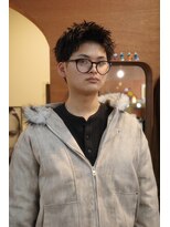 エディ(Edy)&nbsp;スパイキーショート刈り上げ外国人風ニュアンスパーマ眉毛カット