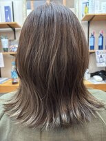 オッジ 箕郷店(Oggi)&nbsp;大人可愛い透明感、切りっぱなし外ハネロブ　7月