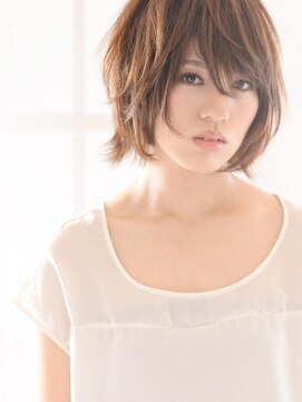 ハナブサ 田上店(HANABUSA) 前髪&顔周りで小顔に見せる束感ショートヘア