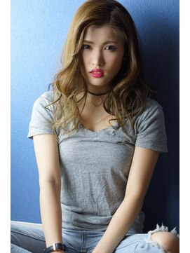 ドルチェ(Dolce) コテで簡単にナチュラルウェーブ