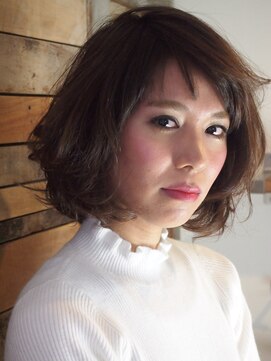 コジヘアー(CO ZI HAIR) ミディアムレイヤー