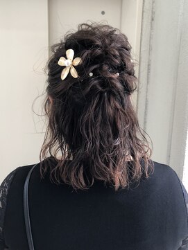 ヘアーデザイン シュシュ(hair design Chou Chou by Yone) ☆chouchou☆もこもこハーフアップ