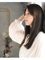 ルレ(Relais)&nbsp;上品ストレートアッシュグレージュ