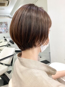ヘッズ 本八幡店(HEADS) 外ハネボブ　セクションカラー　ペールベージュ