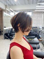 イキ 表参道(iki omotesando)&nbsp;モード/無造作ウェーブ/大人ガーリー[表参道駅]