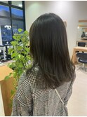 オリーブベージュ
