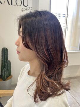 カルゥグラッシー(KALOU glassi) 大人のエアリーロング × ピンクブラウン