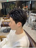 黒髪×スパイキーショート