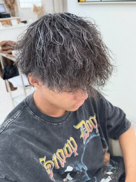 ユイマァル 倉敷店(YUIMARL) メンズスタイルツイストスパイラルパーマホワイトメッシュ