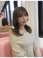 ボタン シブヤ(VOTAN SHIBUYA)&nbsp;【MISAKI】ミディアムレイヤー/顔まわりカット/オリーブベージュ