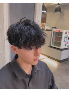 ブルニール 中崎町(BLEUNIR) シャドウパーマ