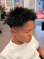 ルースト 心斎橋店(ROOST)&nbsp;刈り上げセンターパート/波巻きツイストスパイラル/心斎橋