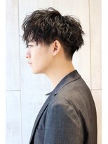 ネイビー(NAVY)&nbsp;スパイラルツーブロック前下がりマッシュショートレイヤー