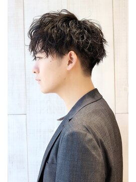 ネイビー(NAVY) スパイラルツーブロック前下がりマッシュショートレイヤー