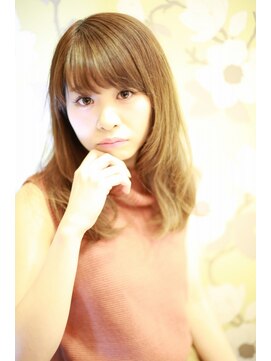 テテクルー(tete et clou) 明るめでも可能なグレイカラー