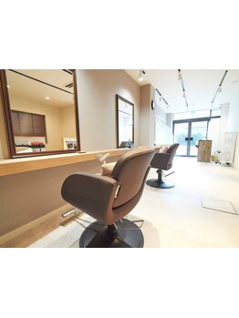 お子様連れでご家族でのご来店もOK♪アットホームな雰囲気の中で、あなたのキレイをサポートします！