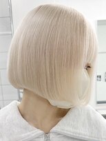 ウィコ 新宿(WICO) ブロンドホワイトカラー[新宿駅/大人ガーリー/ダブルカラー]