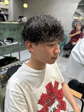 ゼスト リル 新宿(ZEST lill) 塩澤太一 シャドウパーマ くせ毛風 韓国風 テテ風パーマ 新宿