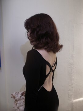 229 Bordeaux brown / natural curly hair