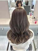 オリーブグレージュ×透明感カラー