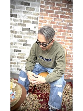 リンク(LinK) 完全白髪ぼかしのホワイトバレイヤージュ