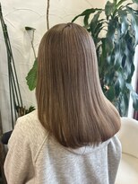 アン(Hair make un)&nbsp;ミルクティーグレージュカラー