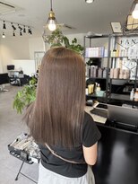 ファン(FAN)&nbsp;グレージュカラー