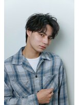 クロムトウキョウ ザ バーバー ネオン 新宿店(CHROM TOKYO the Barber ne/on) センターパート×フェザーパーマ