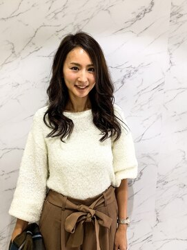 パティオン(PATIONN) 大人カジュアルでもキマルゆるカールのロングヘアスタイル☆