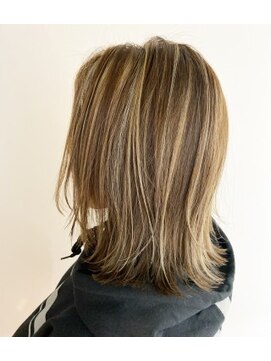 ジーナ(XENA) コントラストハイライト