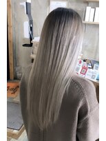 ヘアカロン 熊本本店(Hair CALON)&nbsp;透け透けシルバーカラー
