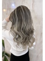 ラビス 浦和(Lovis) 魅力倍増カール/セミディ/シアーカラー/ダークアッシュ/姫カット