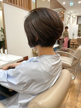 ビュートリアム ギンザ(BEAUTRIUM) バッサリカット＊大人ショートボブ〔20代、30代、40代、50代〕