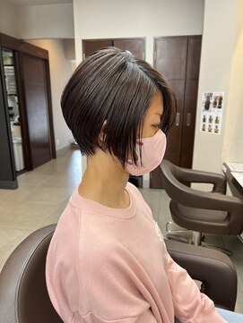 リリ(Liri material care salon by JAPAN) 前下がりレイヤーボブ