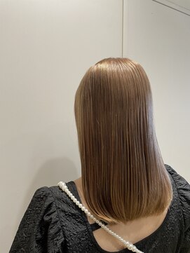 エイト新宿店(EIGHT shinjuku) ミルクティーベージュ