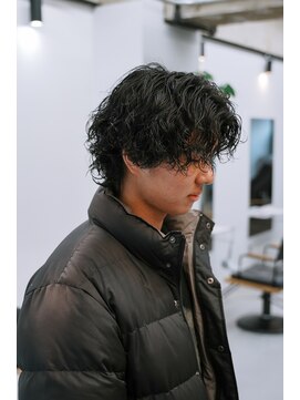 マール 矢場町(MARL) スパイラルパーマ×センターパート