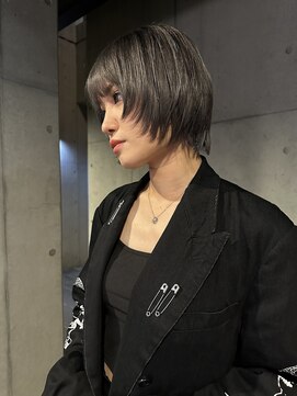 レオニード 表参道(LEONID) ショートウルフ