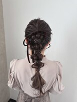 ヘアガーデン ティアラ(Hair Garden TIARA)&nbsp;大人可愛いポニーテール玉ねぎアレンジ