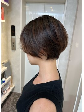 キイ ギンザ(k.e.y GINZA) コンパクトショート