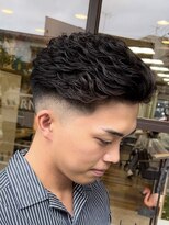 ゴリラビスケッツ(GORILLA BISCUITS)&nbsp;ブロックONリョータ［メンズ/マッシュ/ツイストパーマ/眉毛］