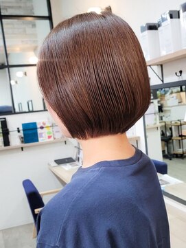 メッケ(MeKKe) グラーデーションボブ